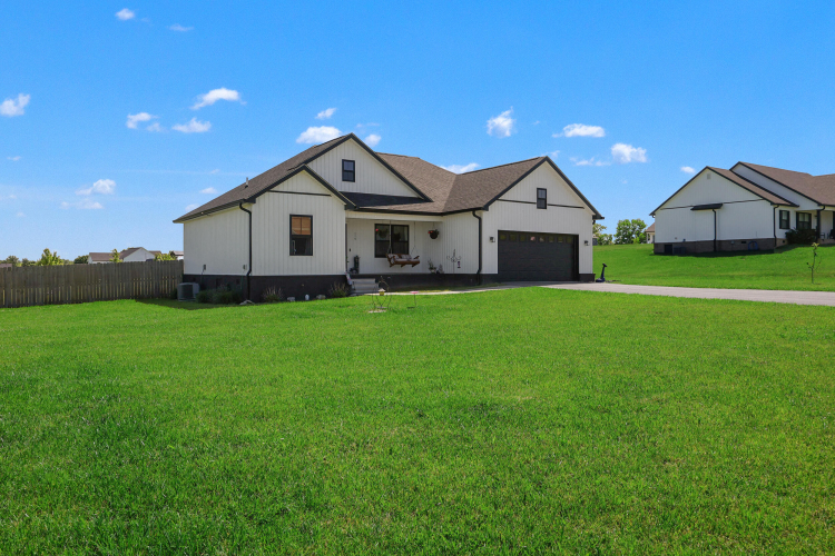 Listing Image 32