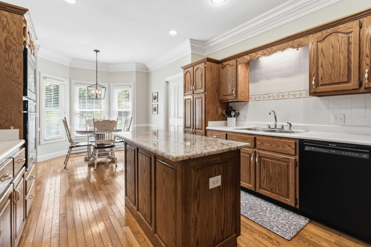 Listing Image 21