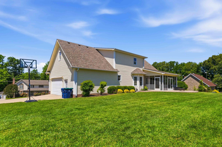Listing Image 56