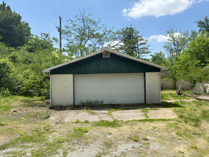 Listing Image 5