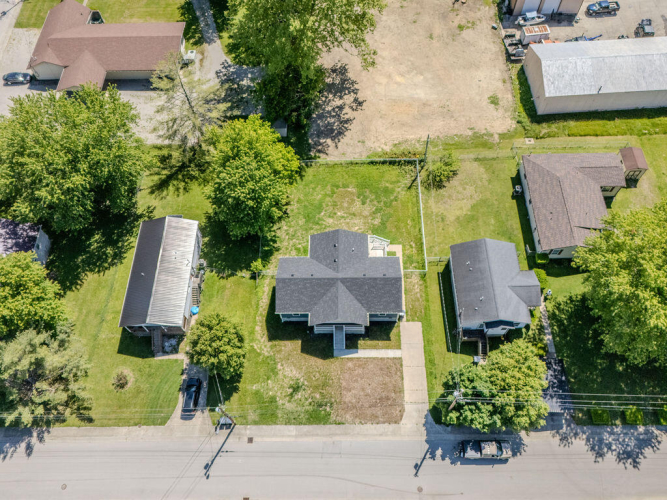 Listing Image 24