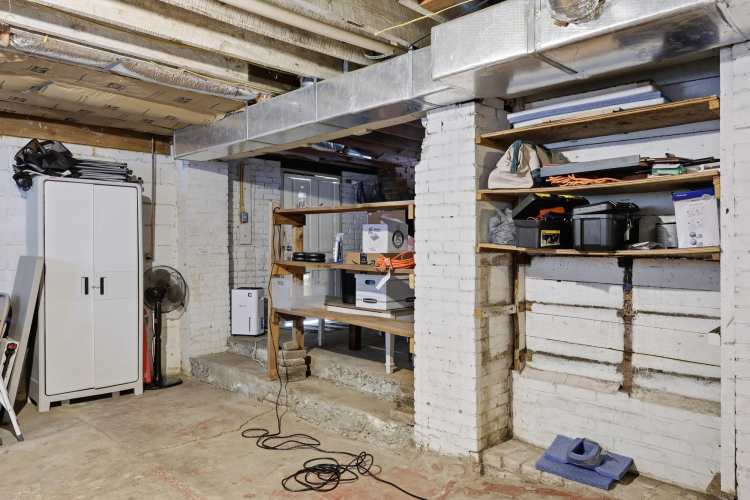 Listing Image 33