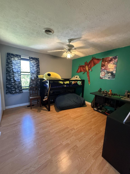 Listing Image 54