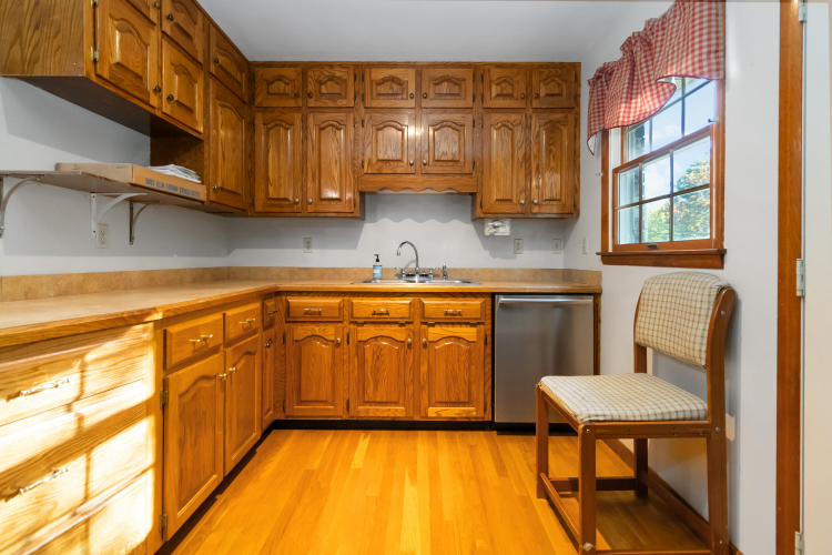 Listing Image 15