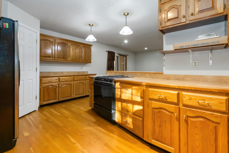 Listing Image 16