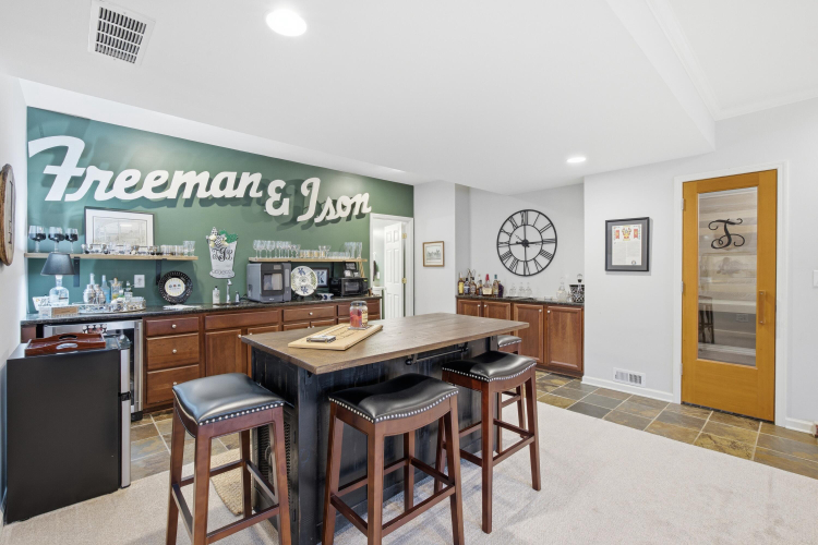 Listing Image 37