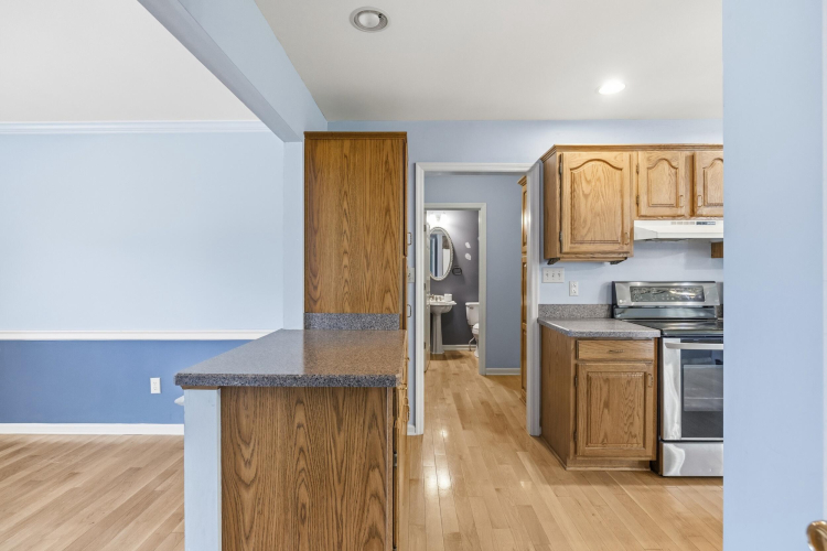 Listing Image 13