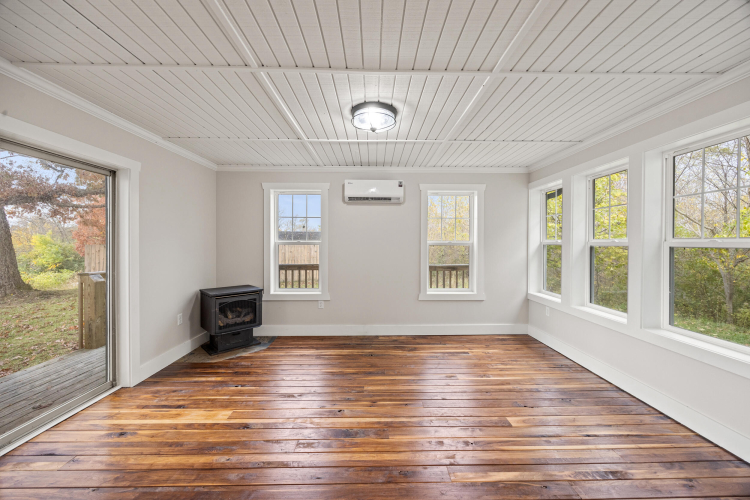 Listing Image 17