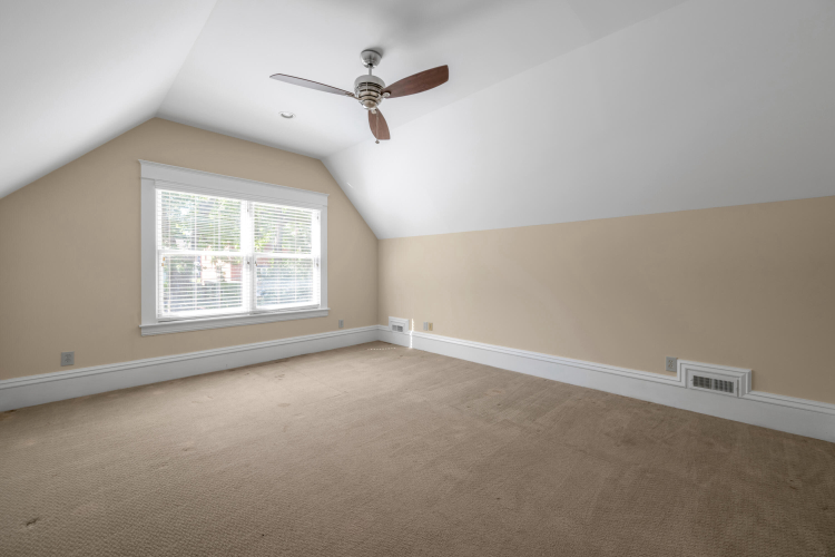 Listing Image 56