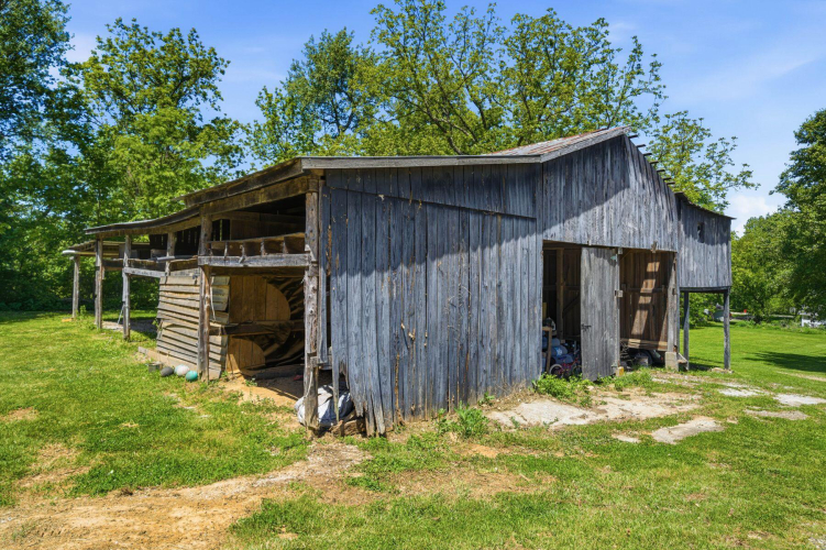 Listing Image 44