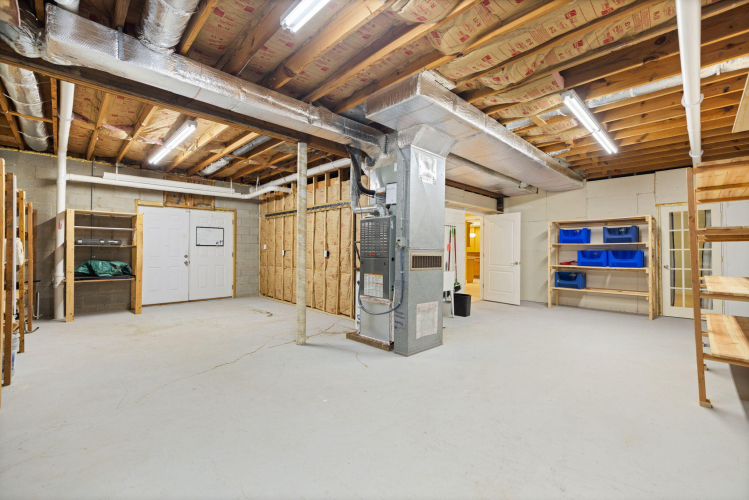 Listing Image 70