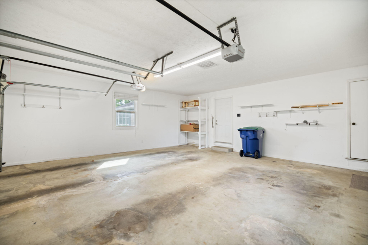 Listing Image 83