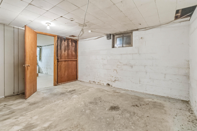 Listing Image 39