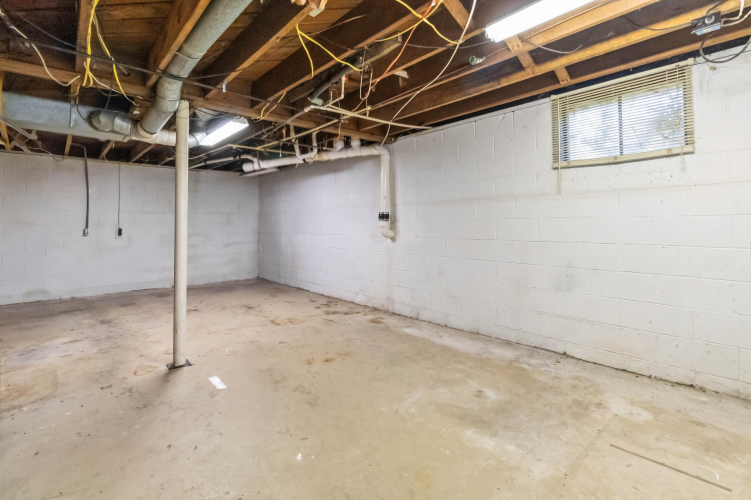 Listing Image 49