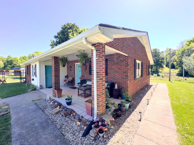 Listing Image 7