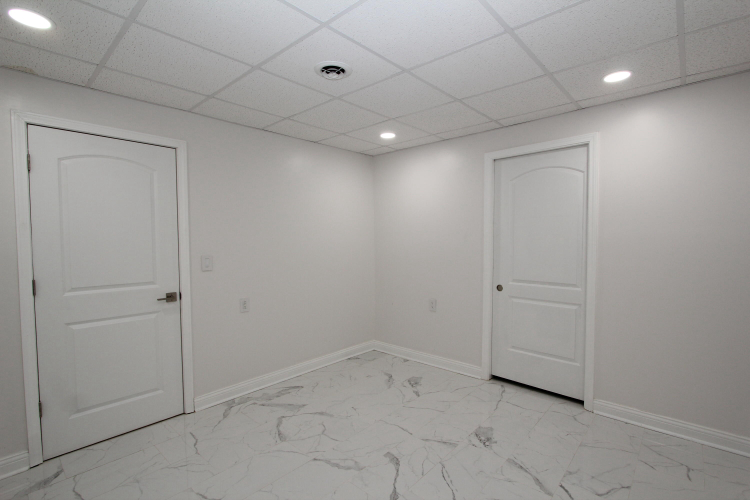 Listing Image 30