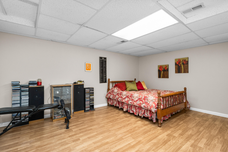 Listing Image 55