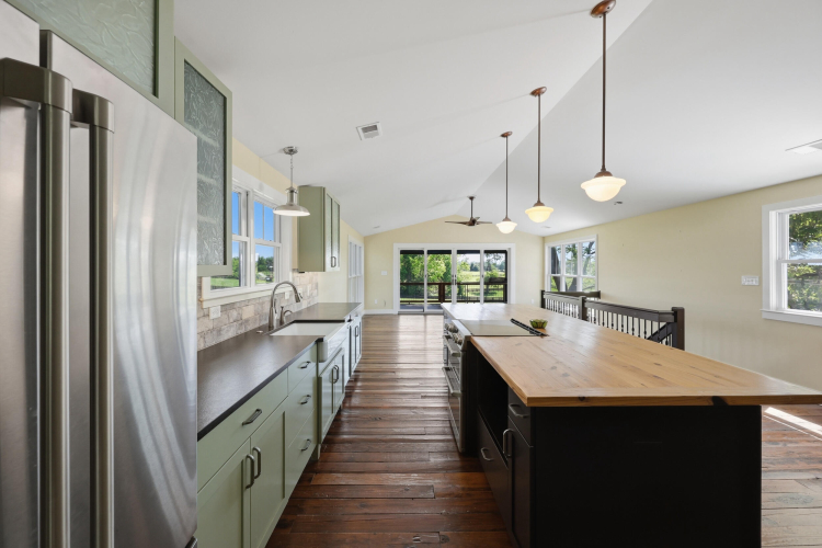 Listing Image 15