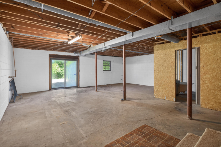 Listing Image 81