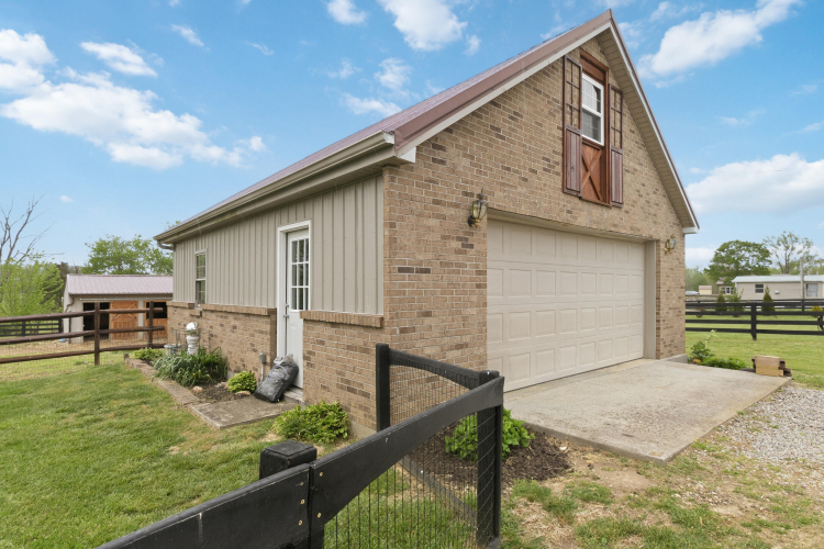 Listing Image 44