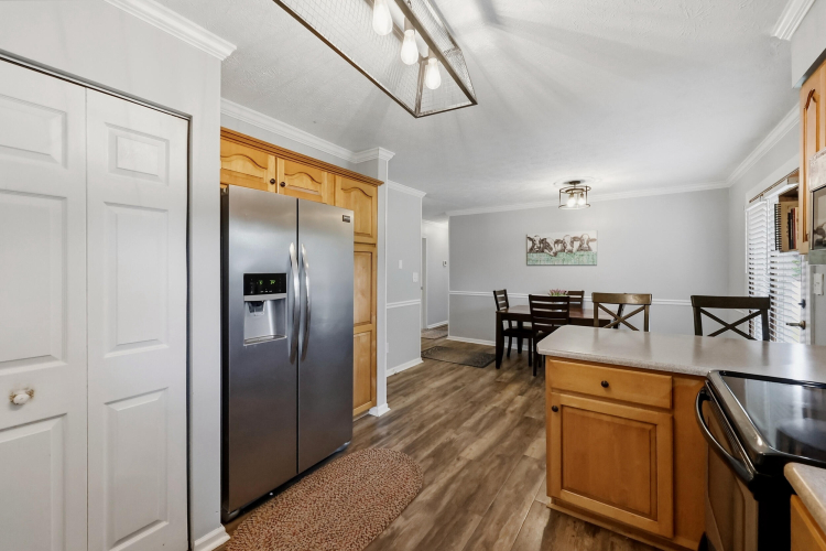 Listing Image 13