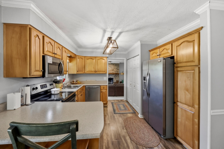 Listing Image 10