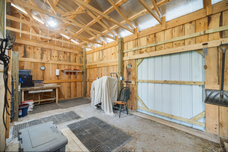 Listing Image 104