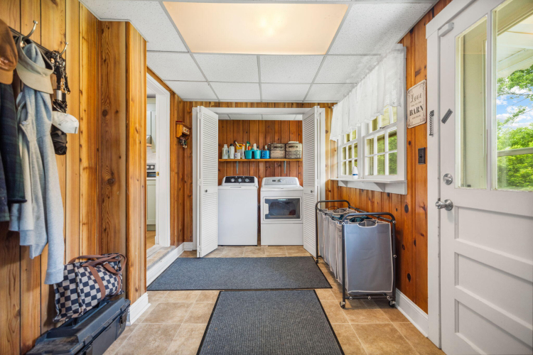 Listing Image 81