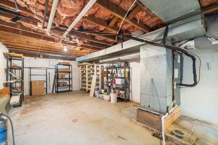 Listing Image 84