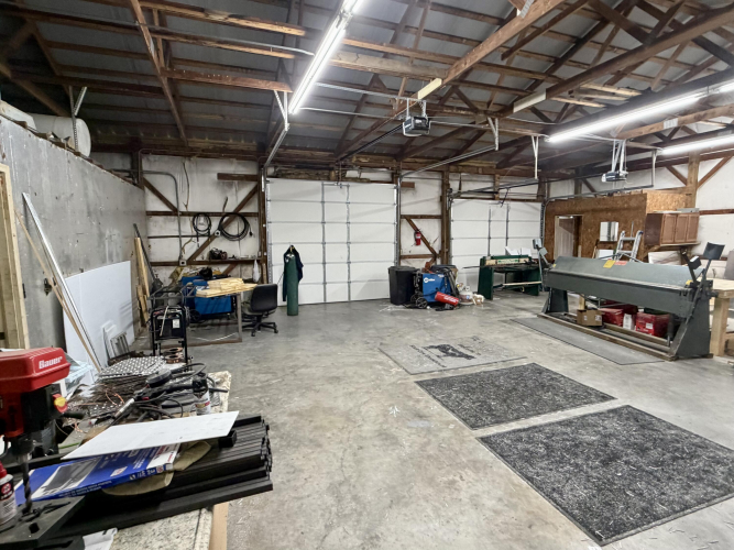 Listing Image 43