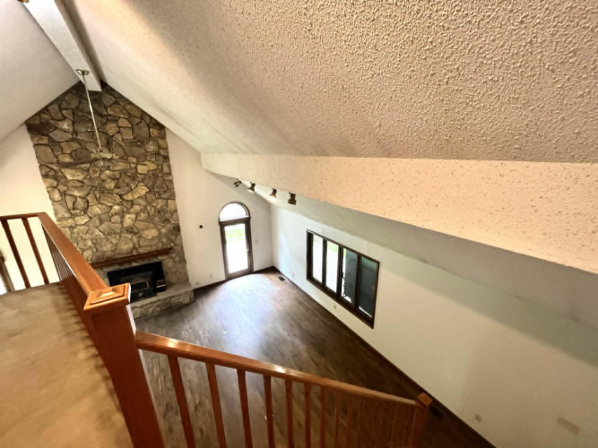 Listing Image 30