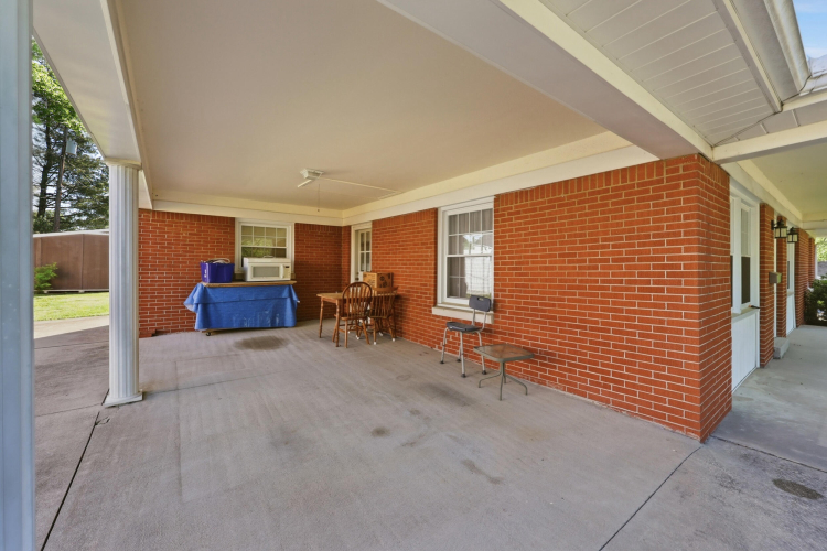 Listing Image 41