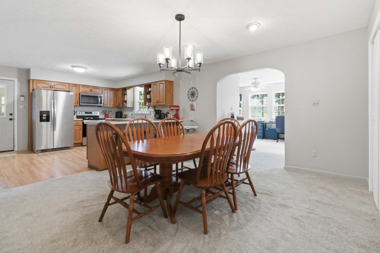 Listing Image 20