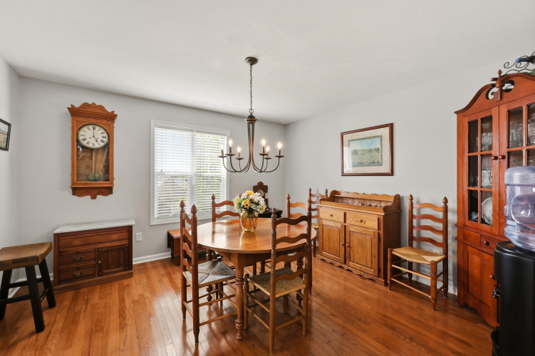 Listing Image 20