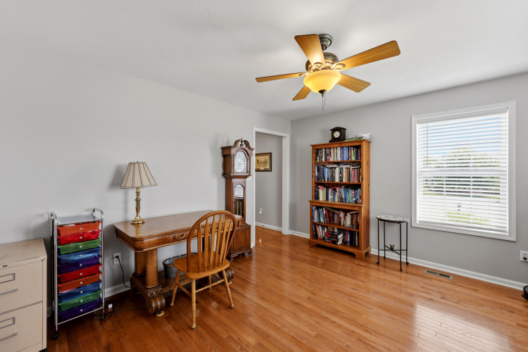 Listing Image 22