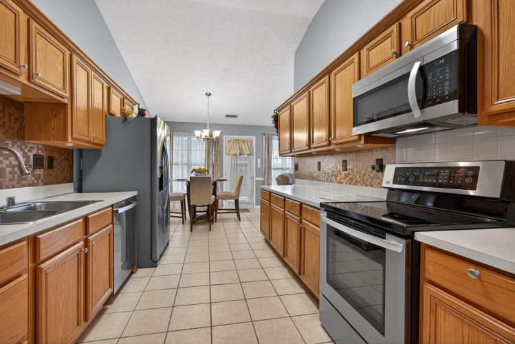 Listing Image 14