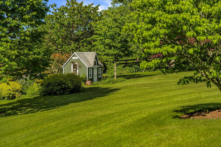 Listing Image 73