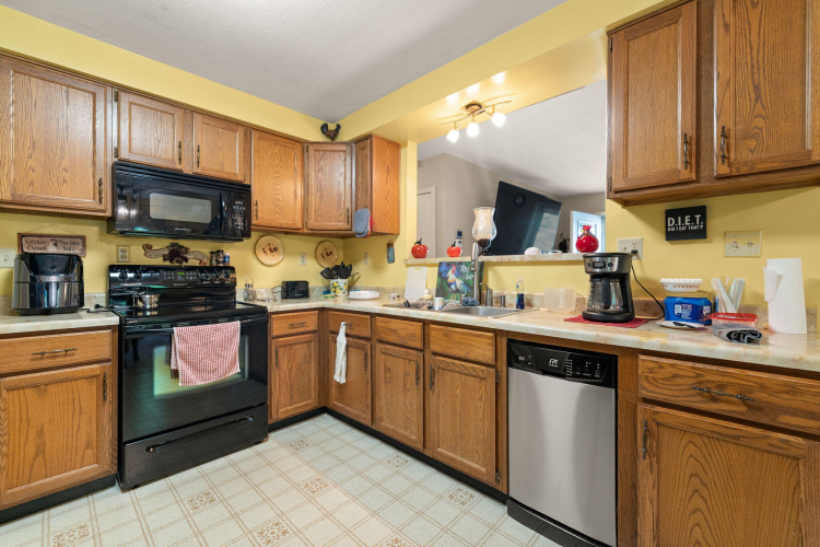 Listing Image 17