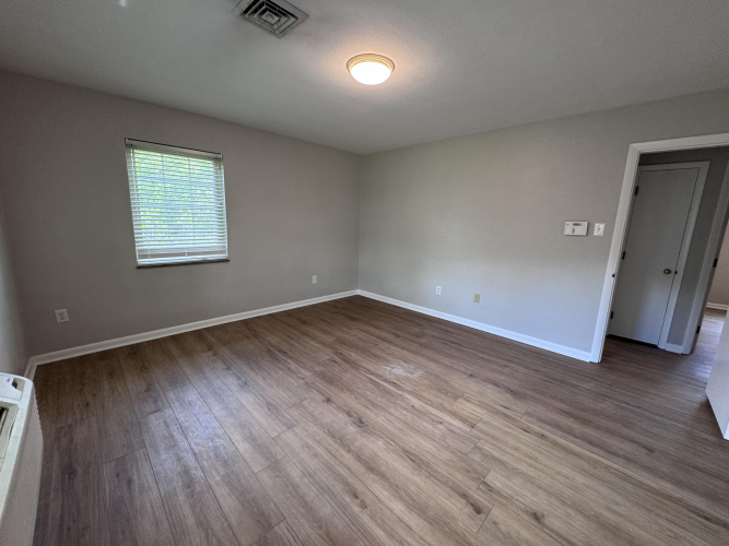 Listing Image 42