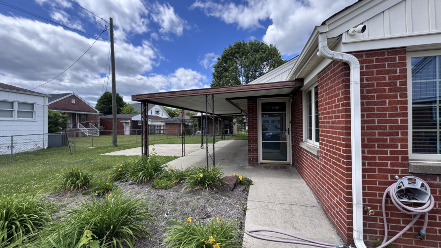 Listing Image 51