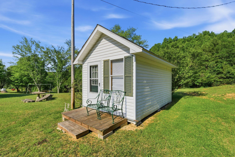 Listing Image 27