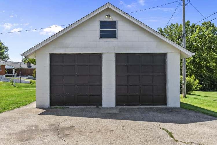 Listing Image 38