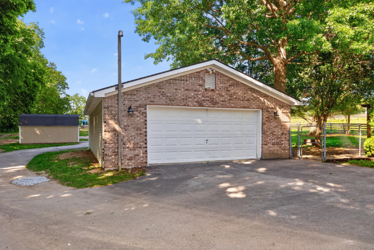 Listing Image 37