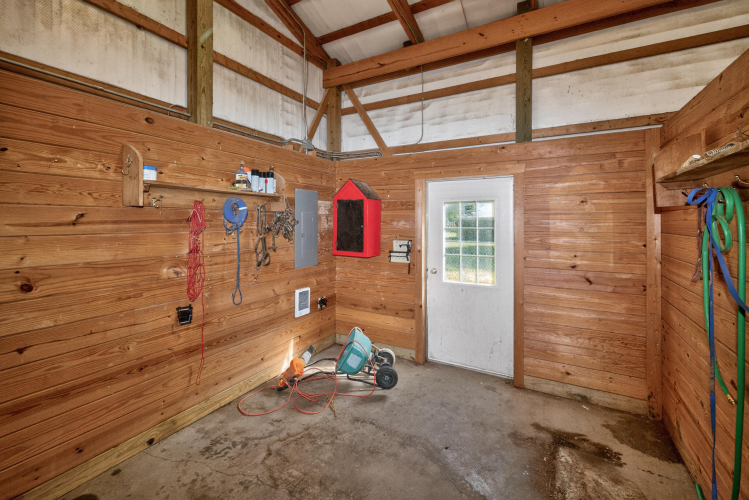 Listing Image 46