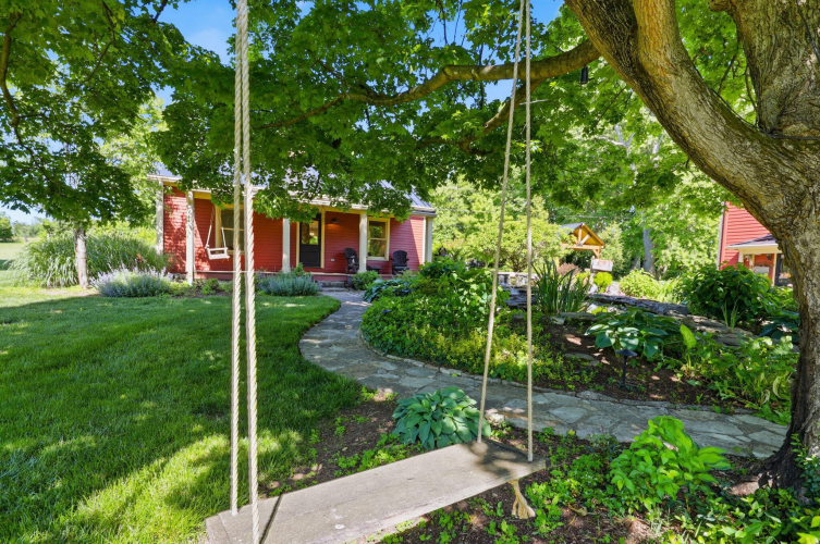 Listing Image 64