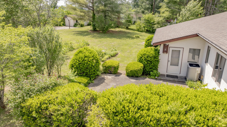 Listing Image 11