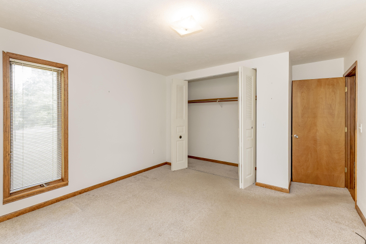 Listing Image 44