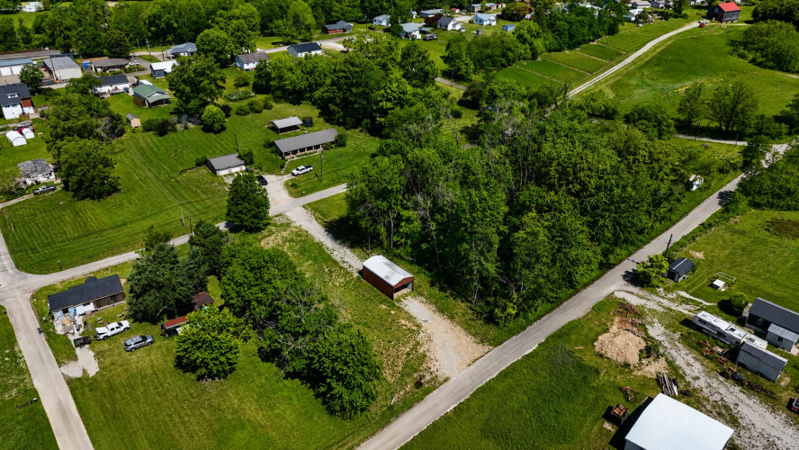 Listing Image 4