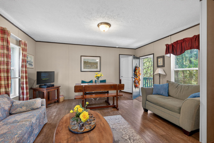 Listing Image 59