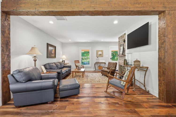 Listing Image 25
